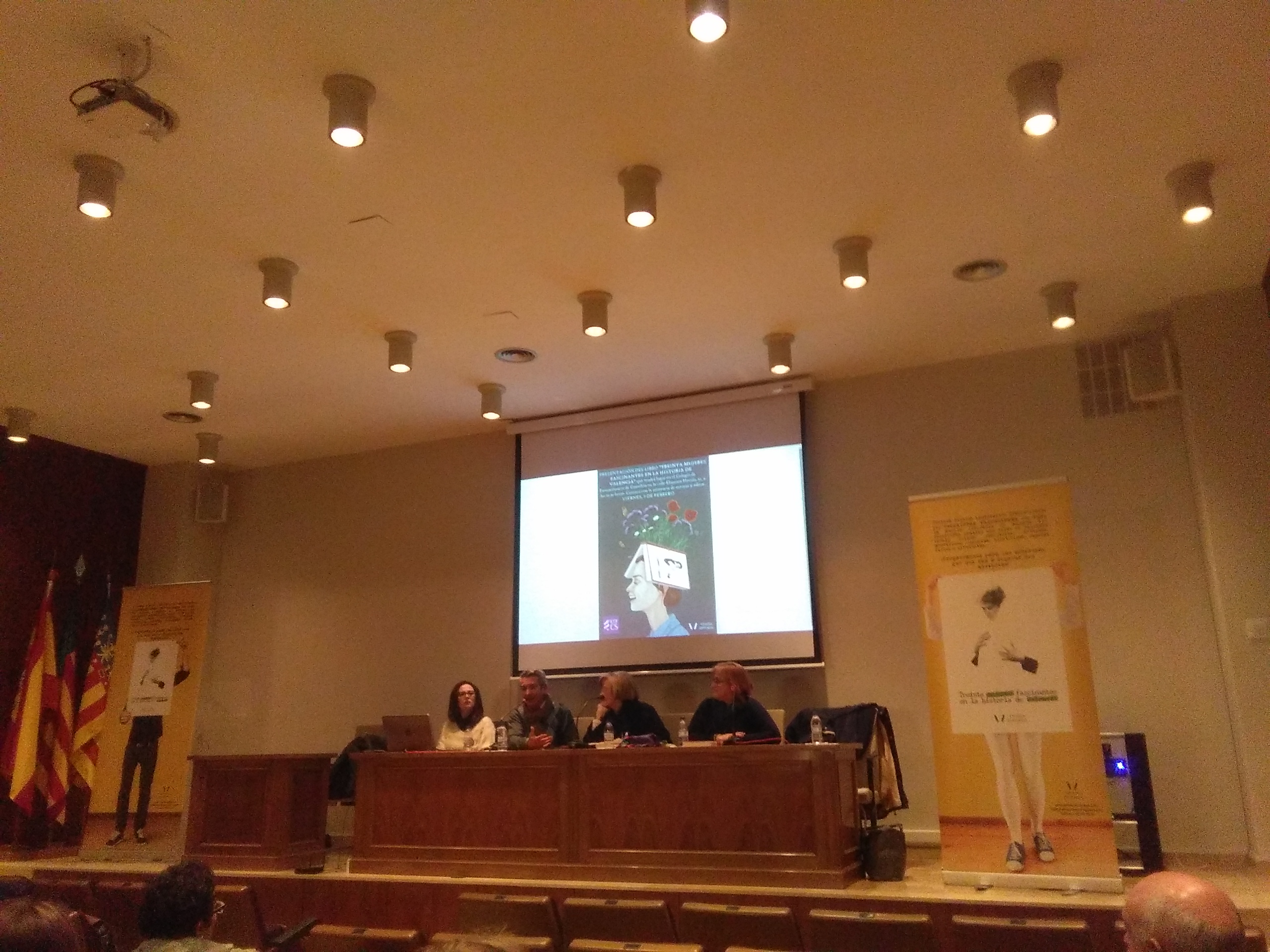 PRESENTACIÓN LIBRO EN EL COLEGIO DE FARMACÉUTICOS DE CASTELLÓN (COFCS)